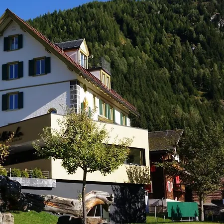 Отель Vallatscha Curaglia
