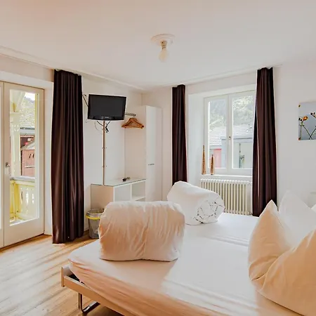 Hotel Vallatscha 3*
