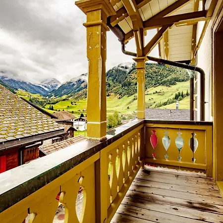 Отель Vallatscha 3*