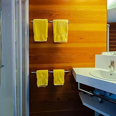Hotel Vallatscha Curaglia