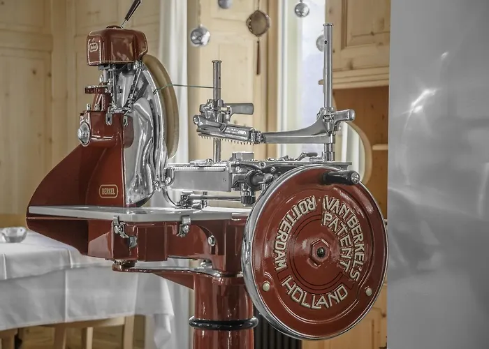 Vallatscha فندق 3*