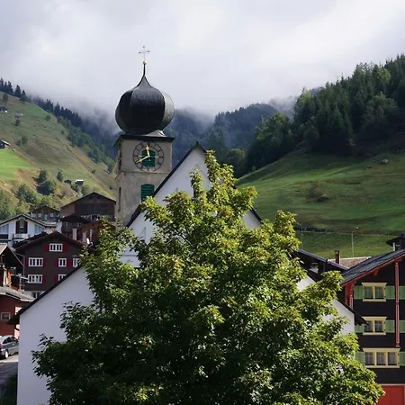 Hotel Vallatscha Curaglia