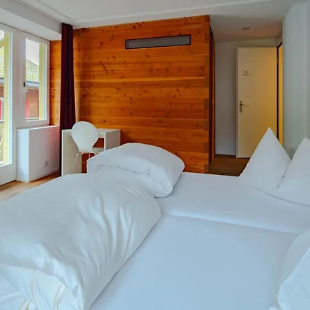 Hotel Vallatscha Curaglia