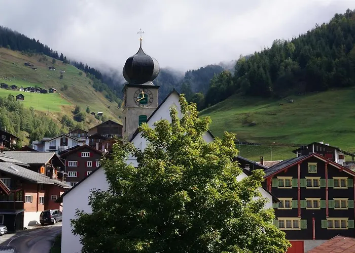 Hotel Vallatscha Curaglia