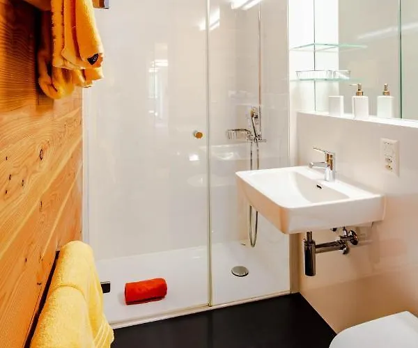 Vallatscha Hotel Curaglia