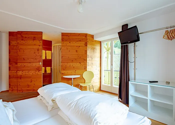 Vallatscha Hotel Curaglia